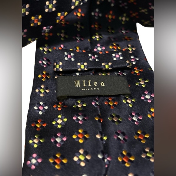 ALTEA Milano BLUE Silk HAND STITCHED ‘Flower Power’ Tie - see all photo’s - Picture 7 of 9